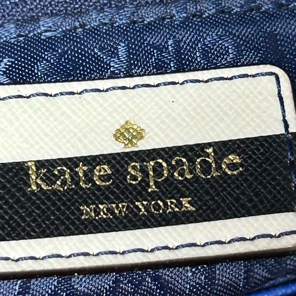 Kate Spade 2fer Striped Crossbody Bag w/Matching Wallet Approx. 9x6.5x 2.5 - Picture 11 of 17